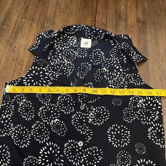 Cabi Sleeveless Button Down Top - Picture 5 of 7